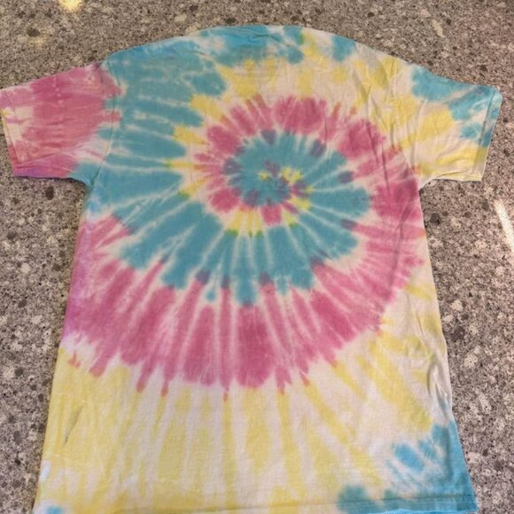 Naruto Shippuden x Hello Kitty & Friends Shonen Jump Sanrio Tie Dye Shirt-Size M - Picture 4 of 5